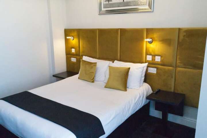 Suite Room