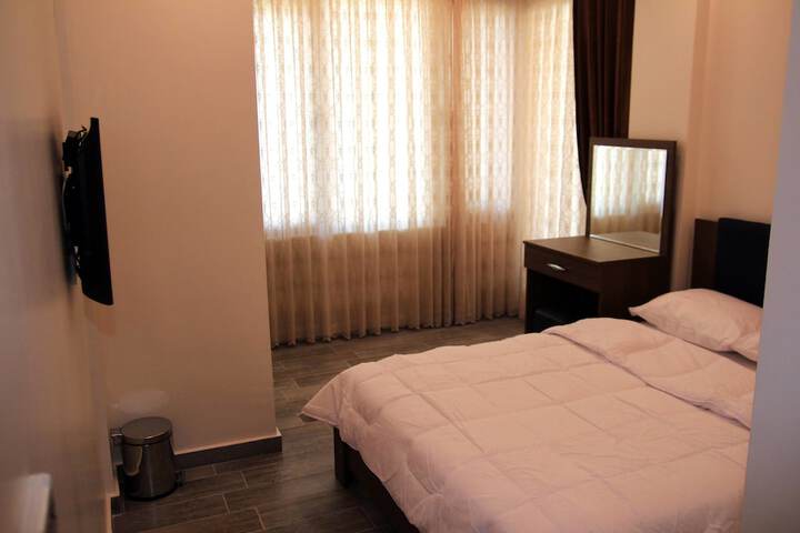 Room 8 of 30