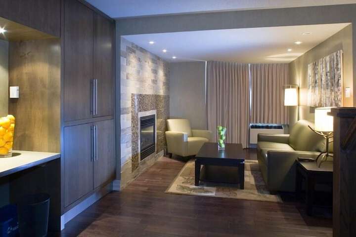 Room 10 of 70