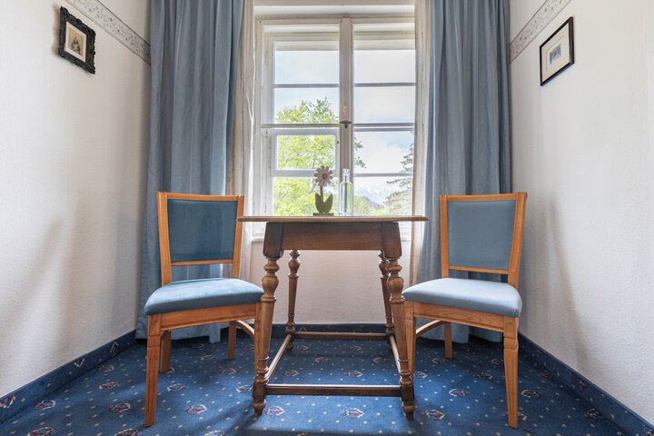 Room 32 of 155