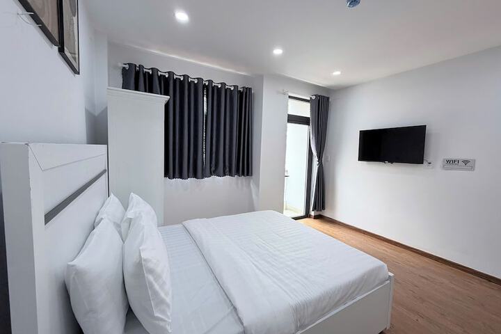 Room 3 of 14