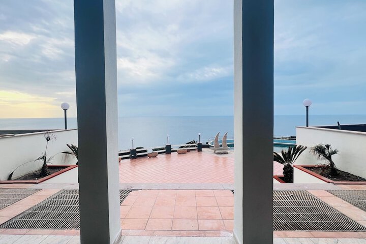 Terrace/Patio 86 of 102