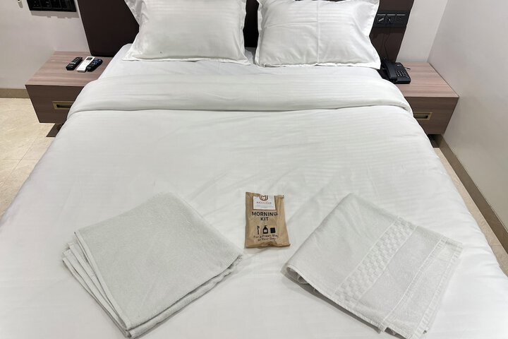 Room 6 of 20