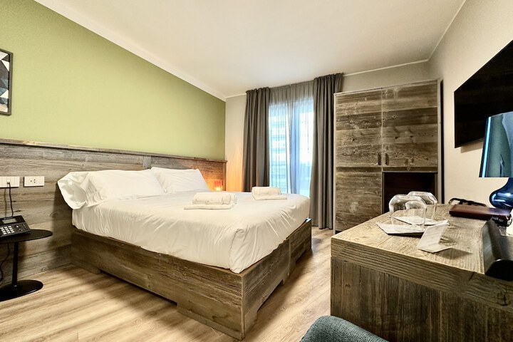 Room 19 of 68