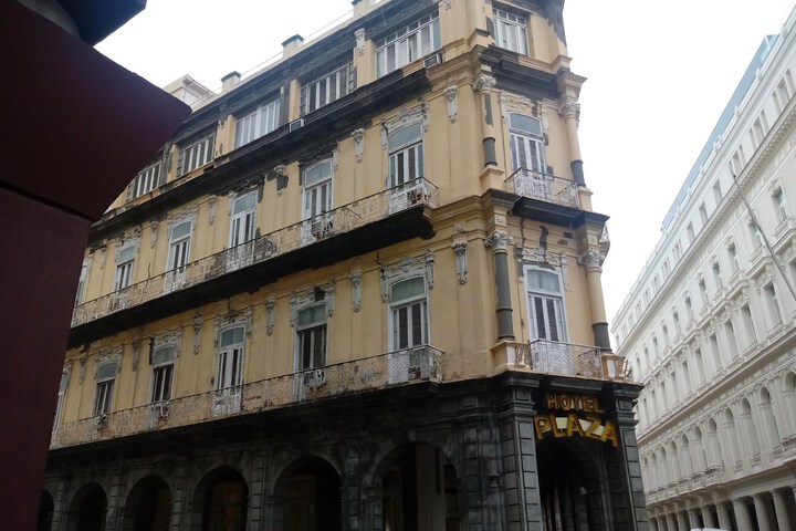 Hotel 6 of 38