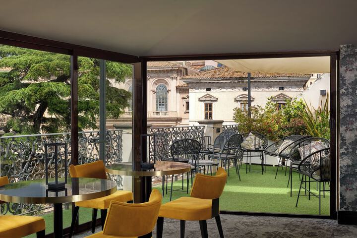 Breakfast area