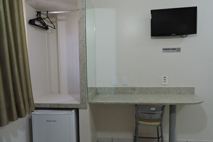 Room 39 of 65