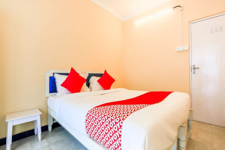 Room 5 of 28