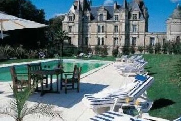 Pool 16 of 27