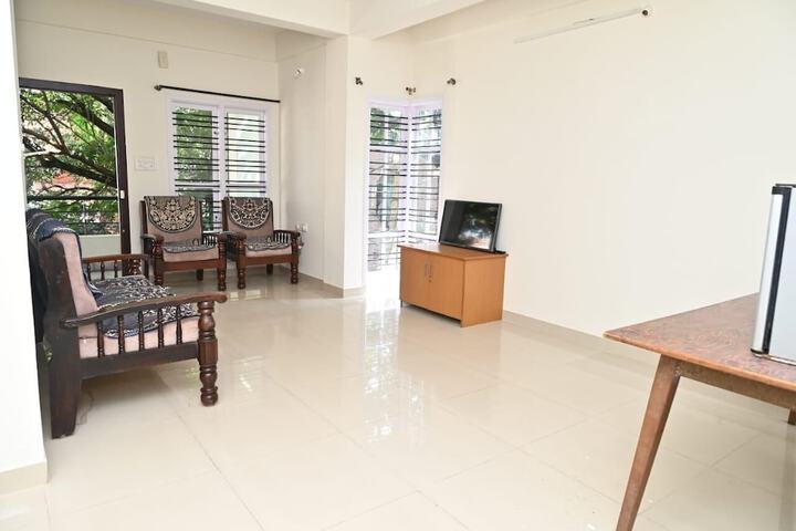 Room 7 of 14