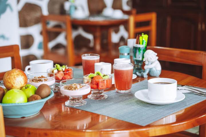 Breakfast/Coffee Service 126 of 204