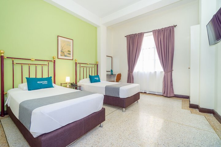 Room 5 of 25