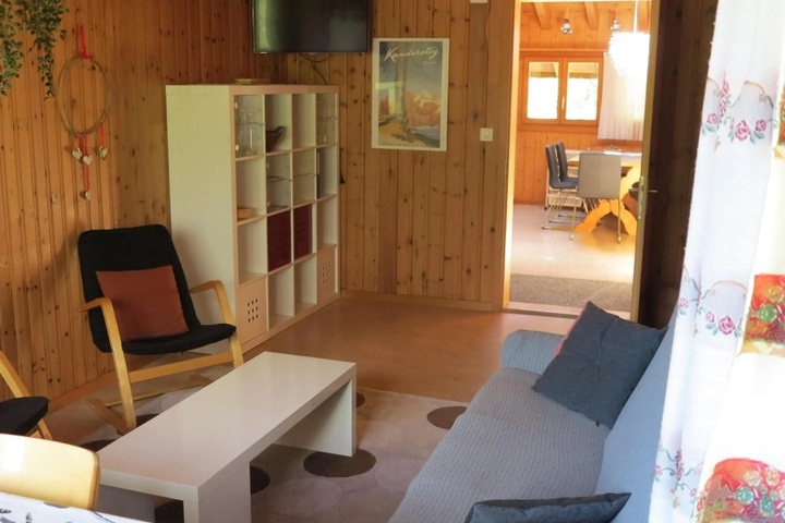 Room 2 of 11