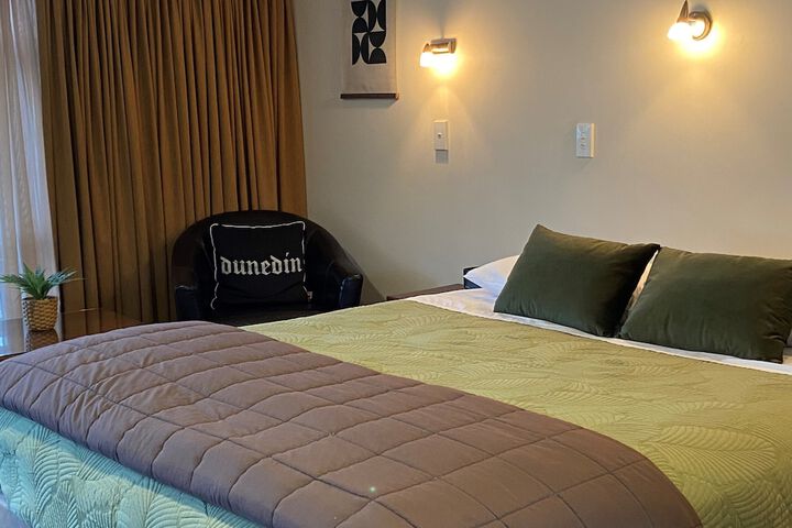 Hotel 73 of 77
