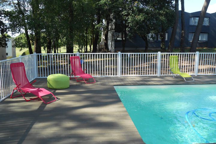 Pool 29 of 54