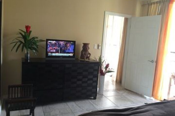 Room 13 of 25