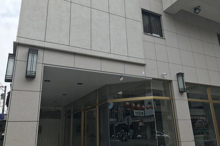 Hotel Entry