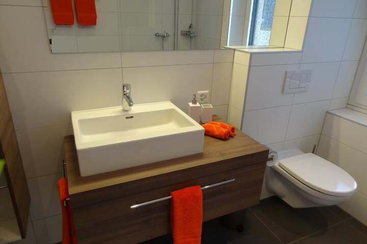 Room 10 of 25