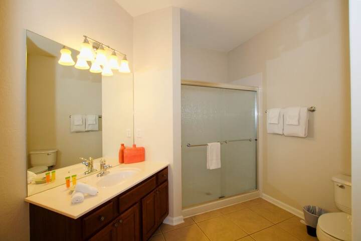 Room 90 of 141