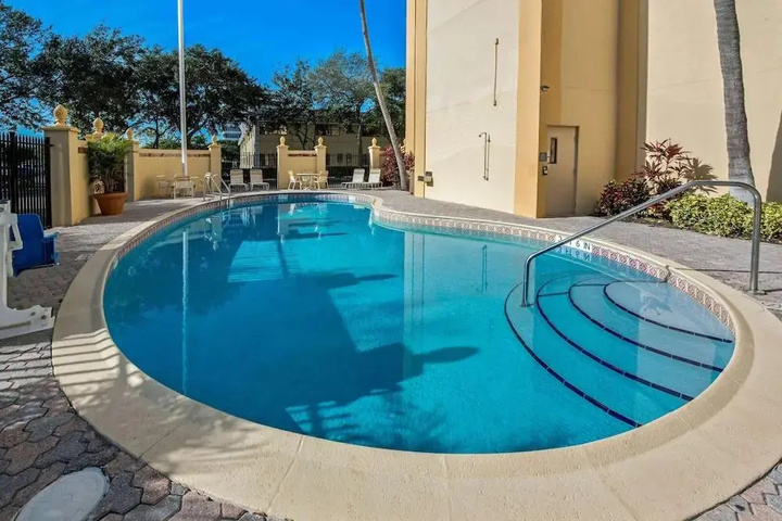 Pool 8 of 8