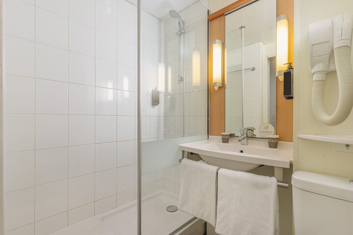 Clean Restrooms