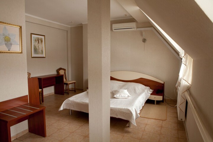 Room 20 of 59
