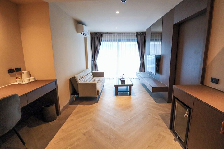 Room 57 of 103