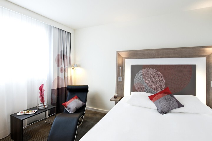 Room 10 of 88