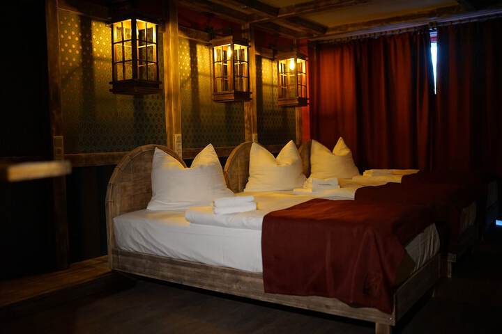 Room 48 of 84