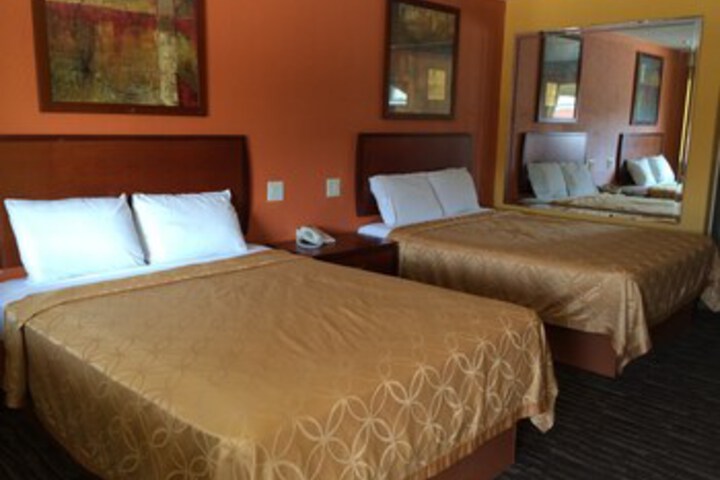 Select Inn and Suites