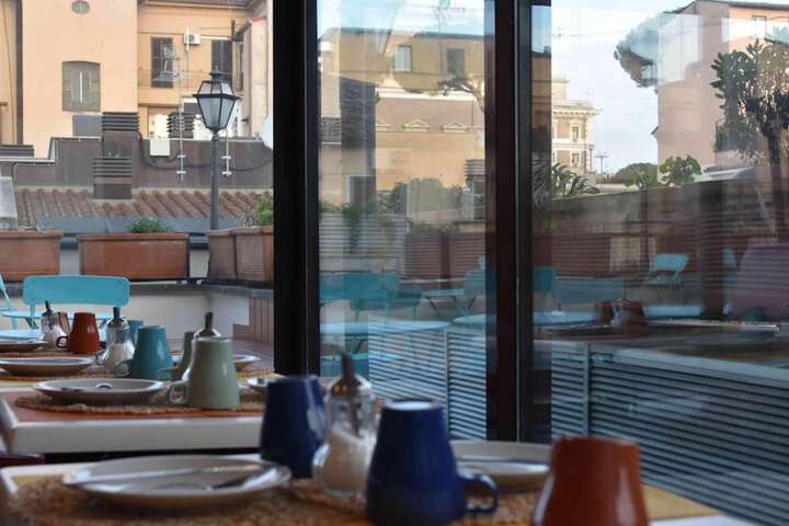 Breakfast area