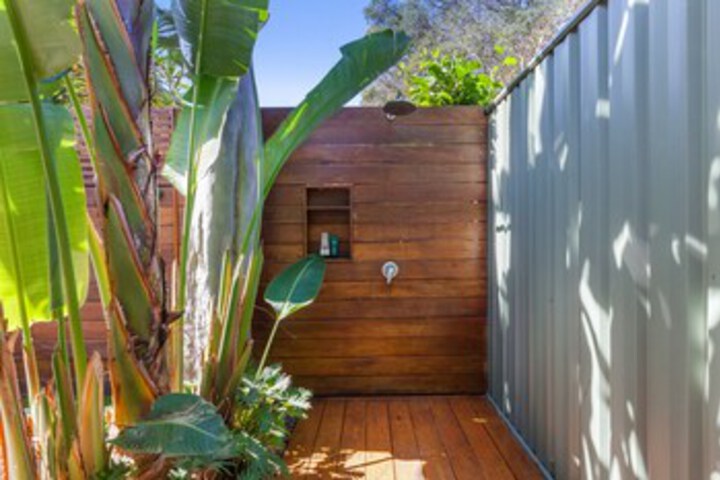 Property Grounds 15 of 17