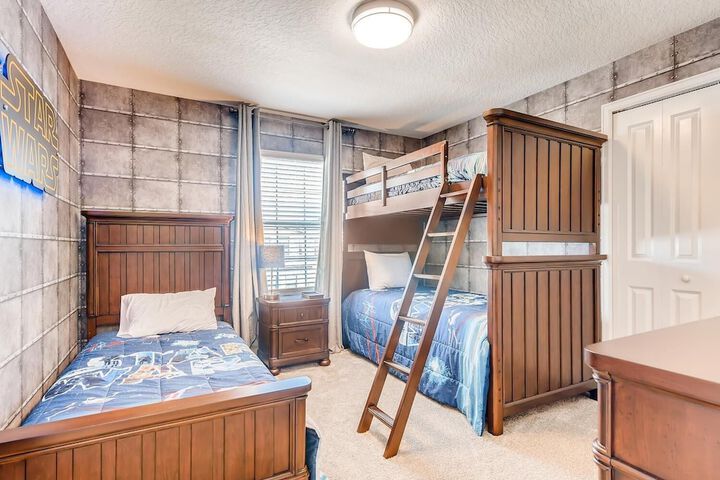 Room 11 of 47