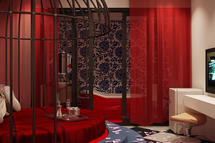 Room 26 of 45