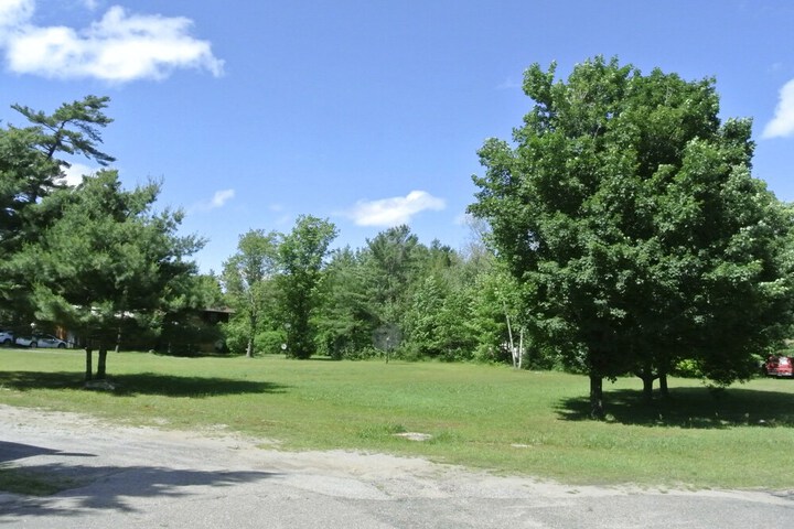 Property Grounds 8 of 12
