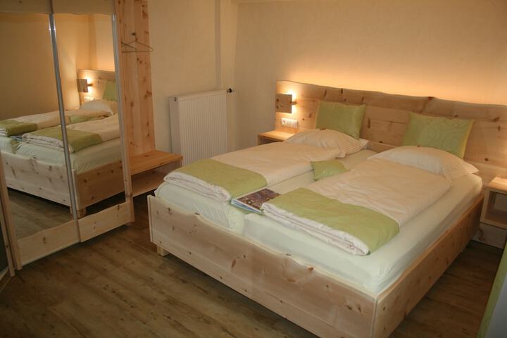Room 7 of 52