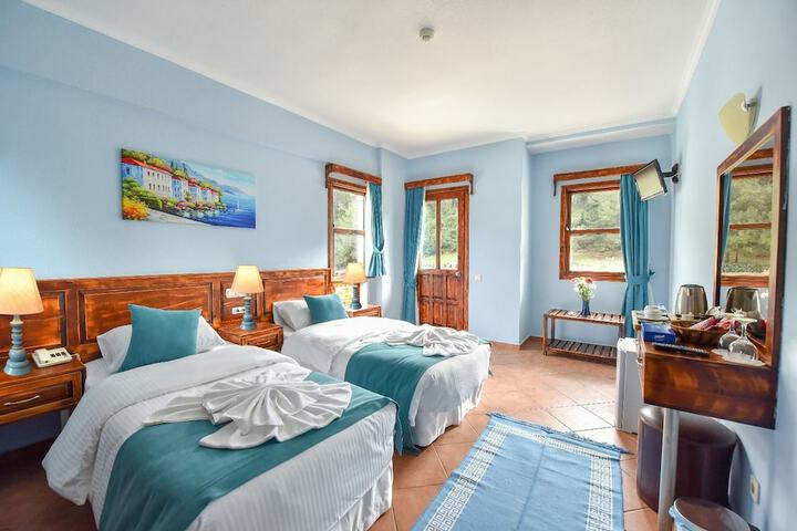 Room 10 of 75