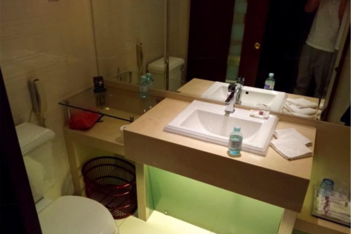 Room 29 of 54