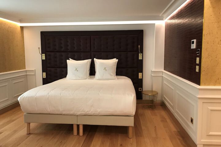Room 13 of 71