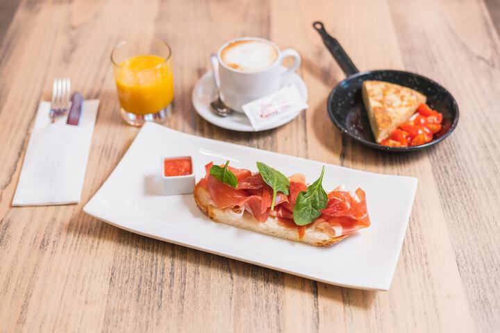Breakfast/Coffee Service 49 of 56