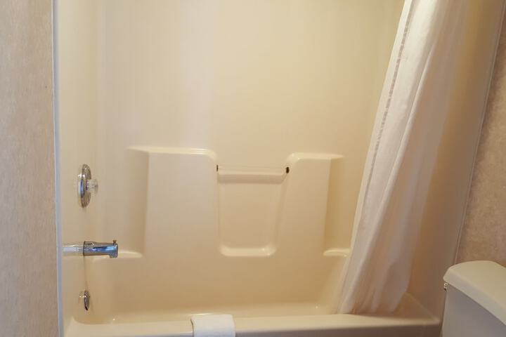 Room 3 of 34