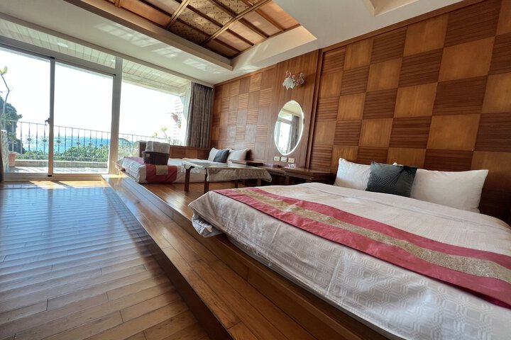 Room 40 of 84