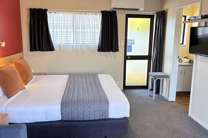 Room 28 of 101