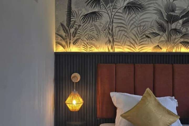 Room 4 of 19