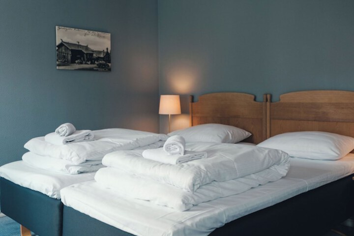 Room 12 of 26