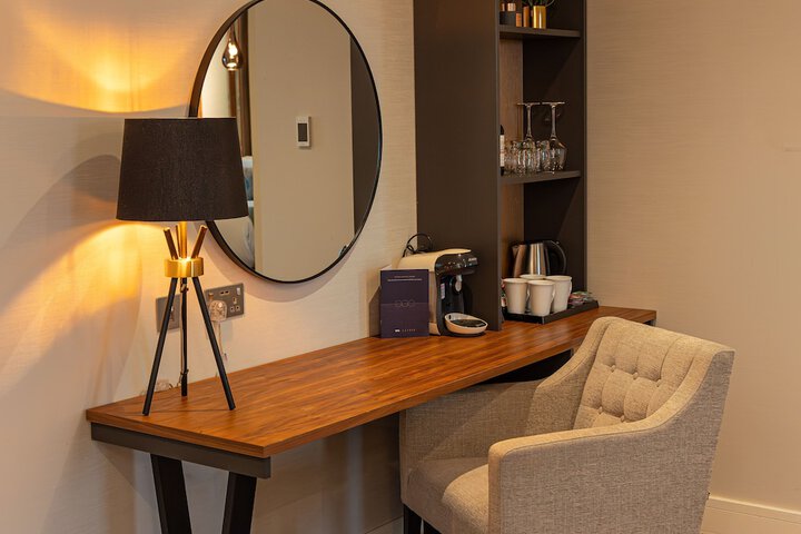 Room 42 of 75