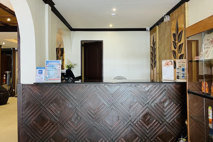 Hotel Interior 8 of 147