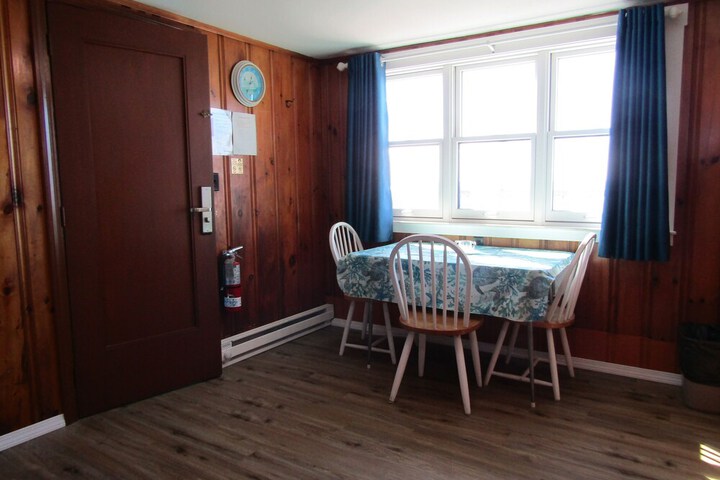 Room 75 of 219