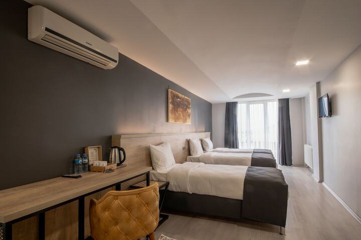 Room 16 of 54