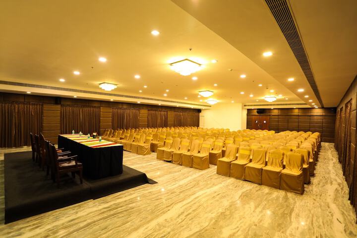 Ballroom/Hall 40 of 51